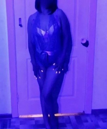 Анкета проститутки Альбина - город Ягул, 24 года, №5683